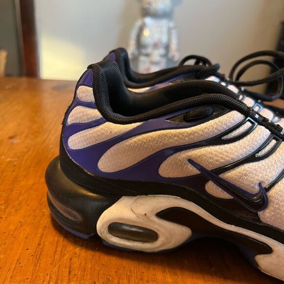 Nike Air Max Plus Persian Violet White Black DB0682-100 Men\'s main image 5
